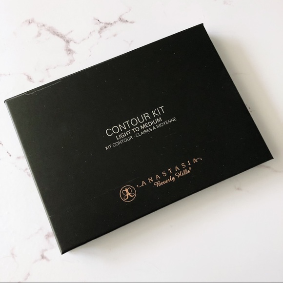 Anastasia Beverly Hills Other - Anastasia Beverly Hills Contour Powder Kit